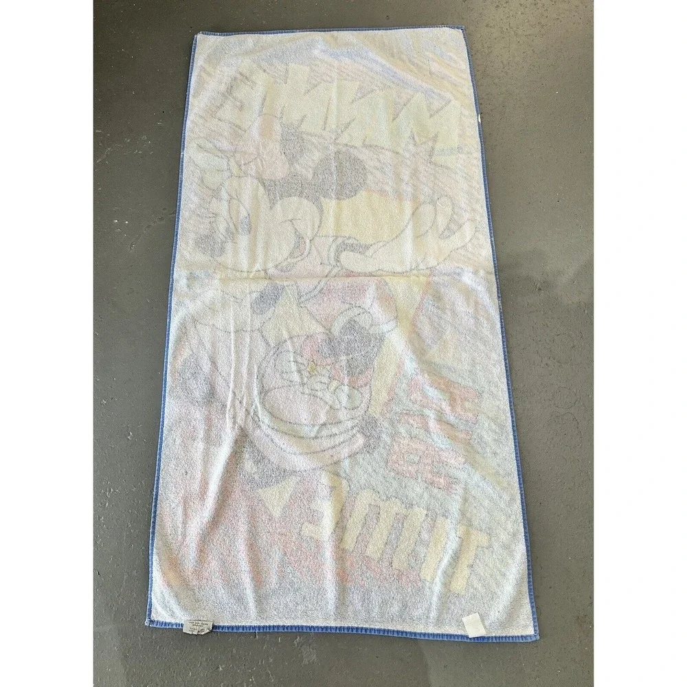 Vintage Disney Minnie Mouse Skateboarding Skater Disney World Beach Pool Towel